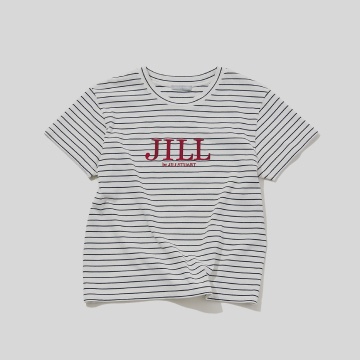 ノードセンス特集の「PARIS MOOD」のスタイリングNo.2のJJのオーガニック刺繍ロゴTシャツの置き画像